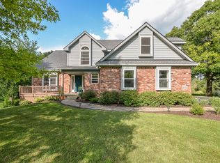 8695 E Stoneyfield Dr, Dexter, MI 48130