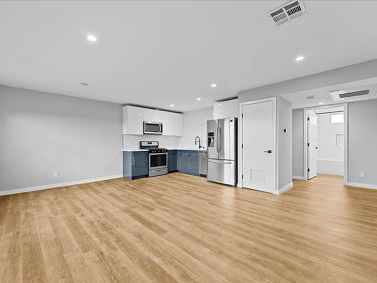 941 N Normandie Ave #3 — Photo 1