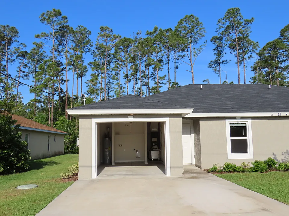 32 Riddle Dr. Unit A