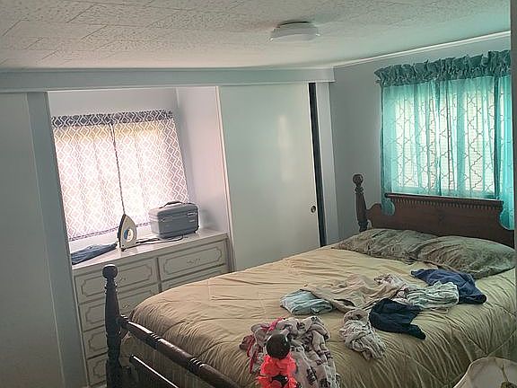 5th image of 2438 Radford Ave