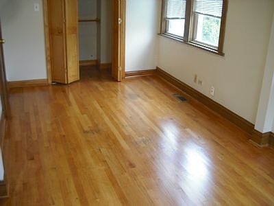 3rd image of 1435 W Diversey Pkwy #1