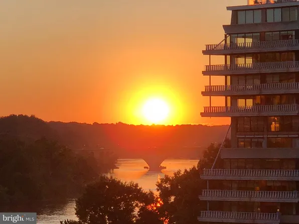 2500 Virginia Ave NW #715, Washington, DC 20037