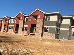 802 Vineyard Dr APT 20, Cambridge, WI 53523