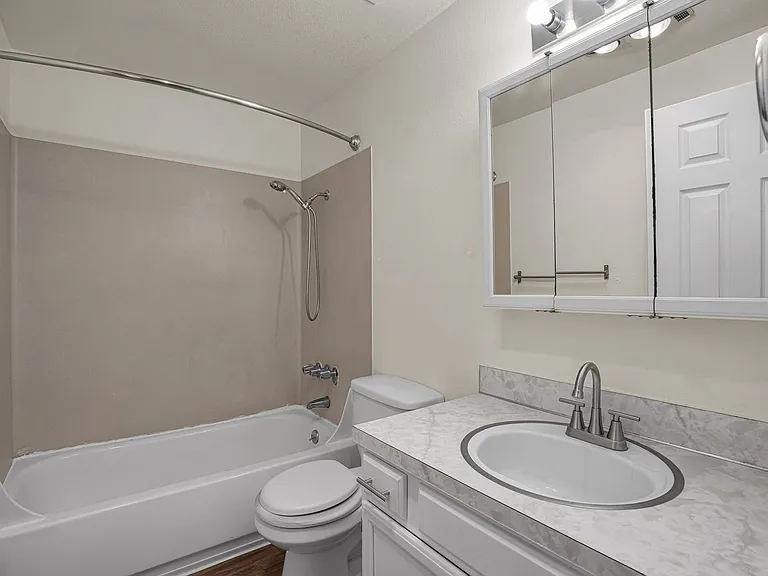 #270 WINDSOR ISLAND ESTATES — Photo 39