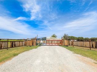 951 Brown Rd, Jacksboro, TX 76458