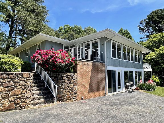 2nd image of 1377 Lakeland Pines Dr