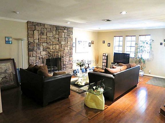 4th image of 3976 Avebury Pl