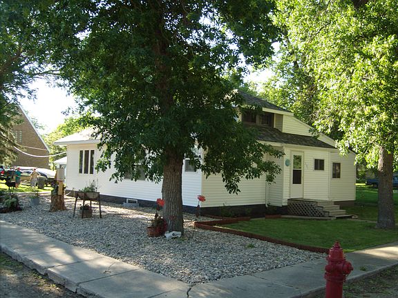 3rd image of 305 2nd Ave