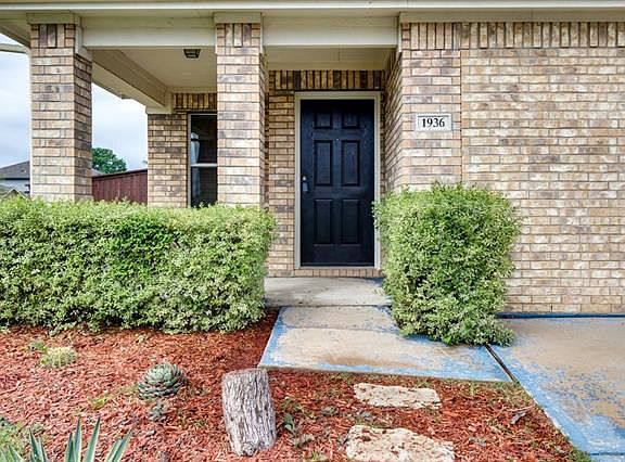 3rd image of 1936 Amerigo Dr