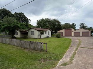 147 County Road 767, Buna, TX 77612