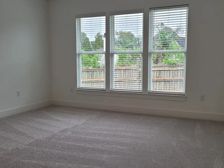 7024 Garden Hill Dr — Photo 11