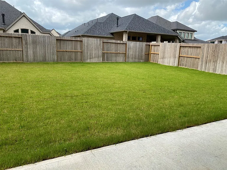 4523 Sunny Hazel Ln — Photo 33