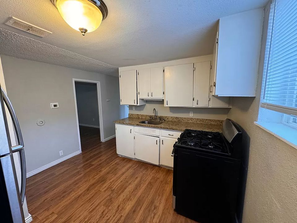 1st image of 326 S Alcott St #328