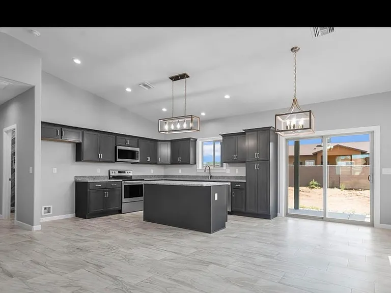 1707 Camino Jalisco — Photo 3