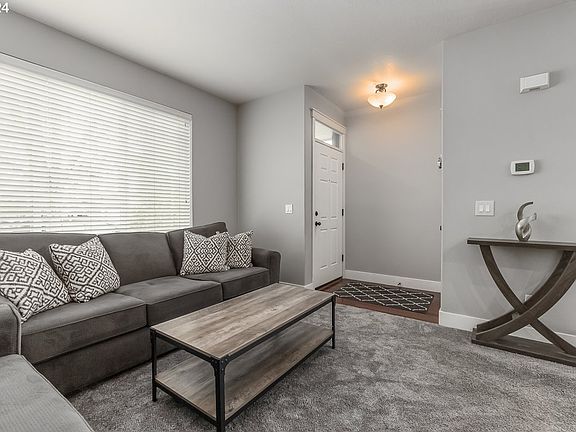 4th image of 1078 SE Alika Ave