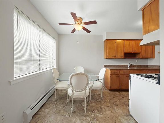 5th image of 20 Fisher Ave #3