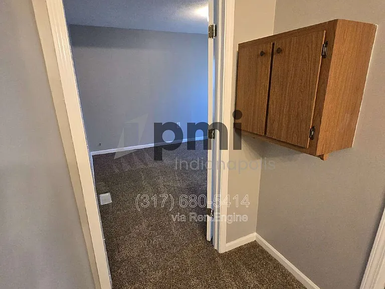 153 S Cypress Ave — Photo 44