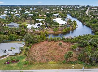 3304 Saint Kilda Rd, Sanibel, FL 33957