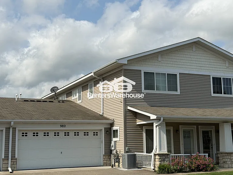 982 Crossing Way — Photo 15