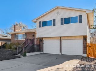 1511 Sanderson Ave, Colorado Springs, CO 80915