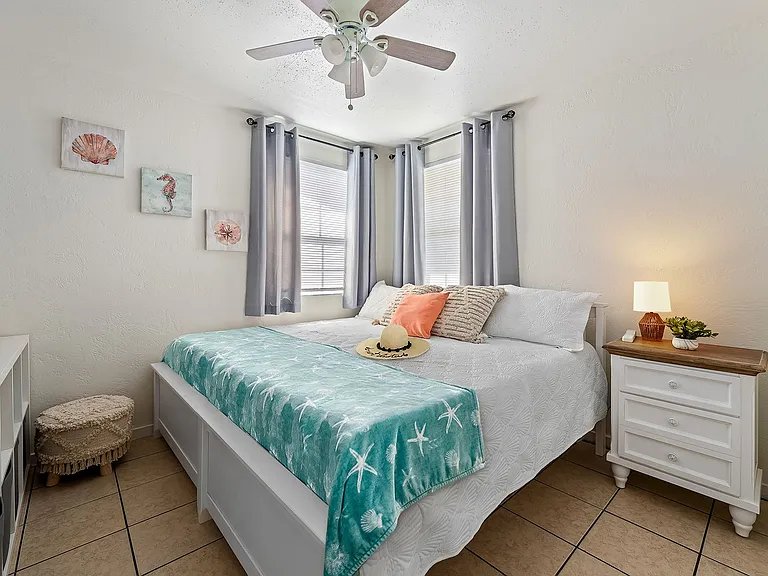 6 Palmetto — Photo 27