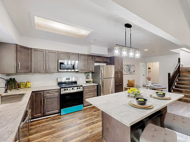 3965 Singleleaf Ln — Photo 34