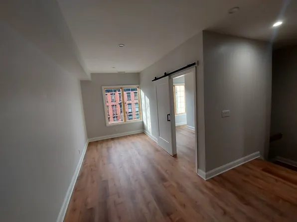 427 Pulaski Street image 3 of 54