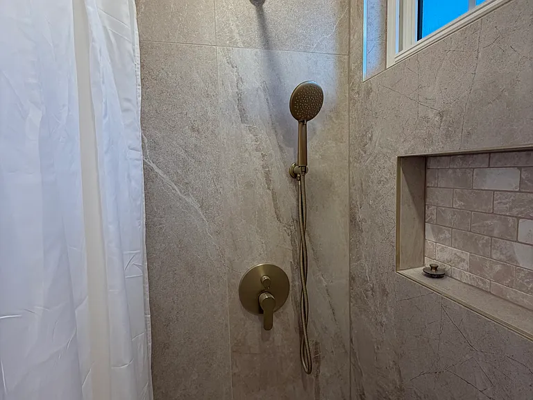 1812 Harding Ct — Photo 30