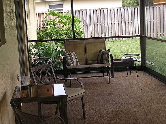 Screened-In Patio