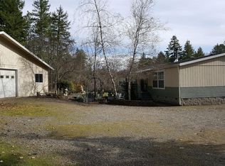 138 Draper Valley Rd, Selma, OR 97538