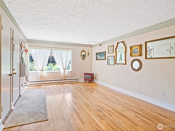 2nd image of 971 19th Avenue