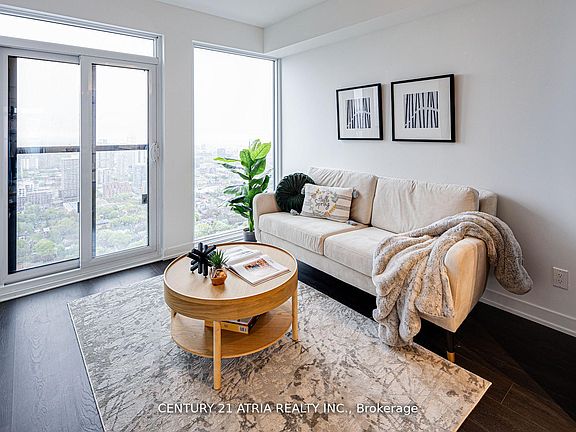 3rd image of 319 Jarvis St #5011
