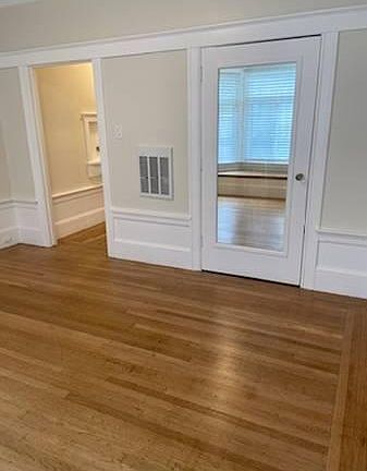 4th image of 33 Pearl St #2