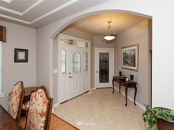 4th image of 22515 58th Ave E