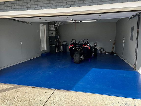 4th image of 8244 N Birch Dr