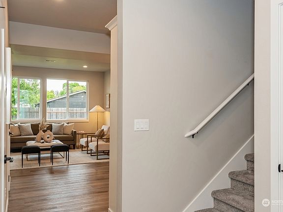 2nd image of 622 K Street SE