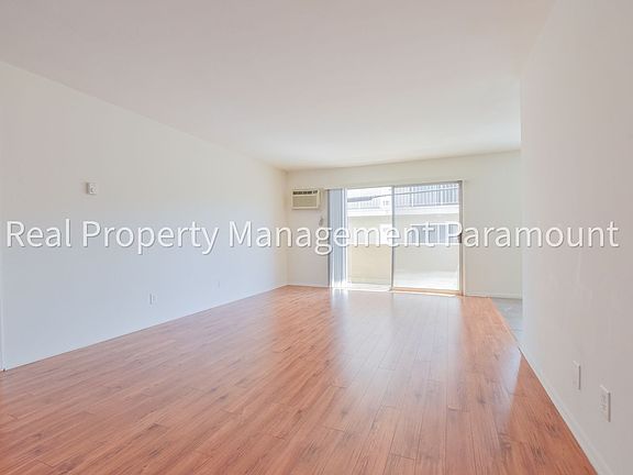 3rd image of 1255 Granville Ave APT 5