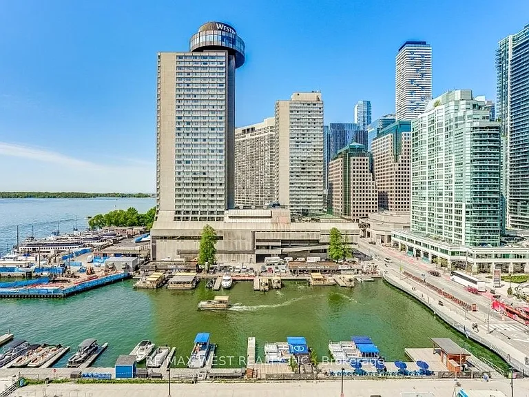 15 Queens Quay E #1006 — Photo 31