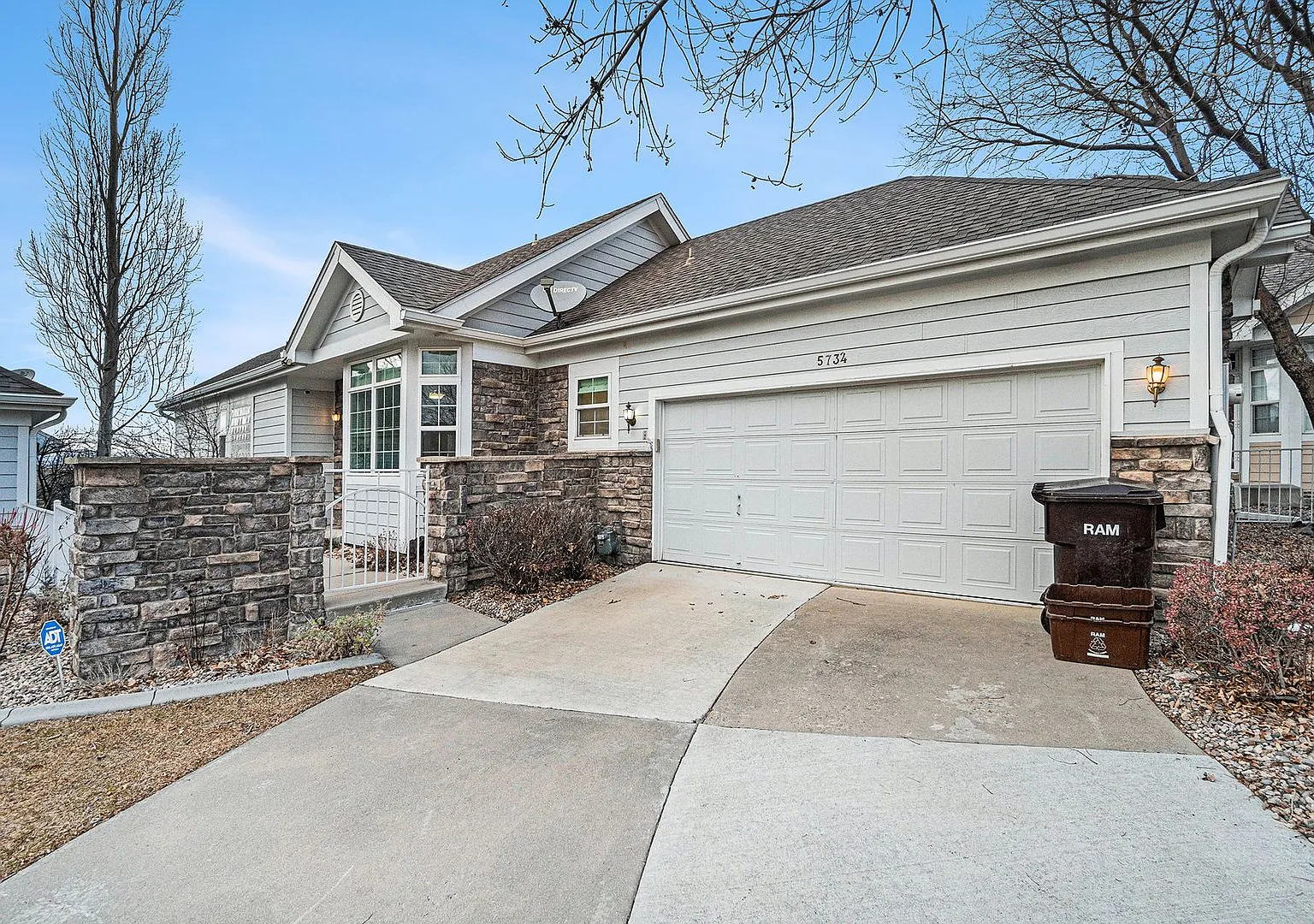 Patio home with mountain views!! — Photo 1