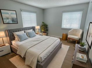 927 N Macomb St #12B, Monroe, MI 48162
