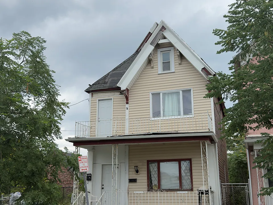 17 Spruce St #1