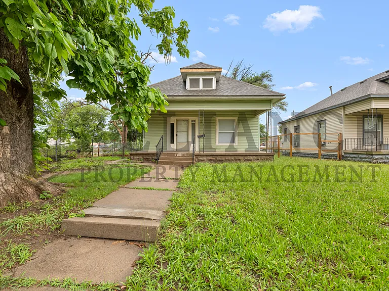 1405 S Ida St — Photo 20