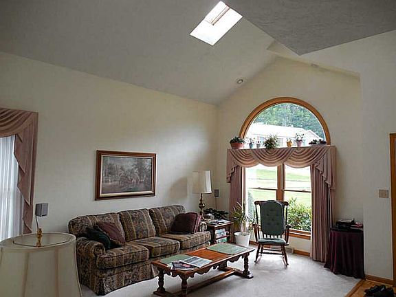 2nd image of 299 Hopi Dr