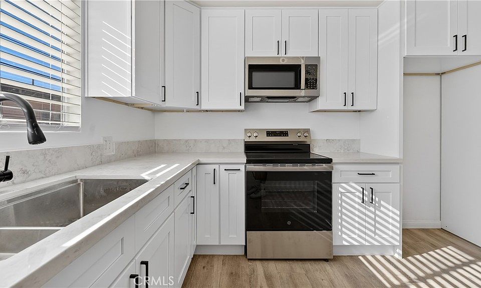 1st image of 527 Cedar Ave Unit 2C