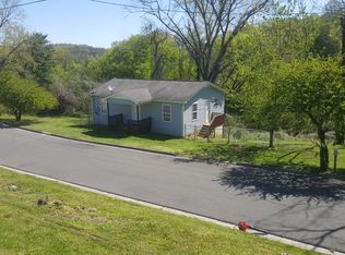 1233 Main St, Loudon, TN 37774