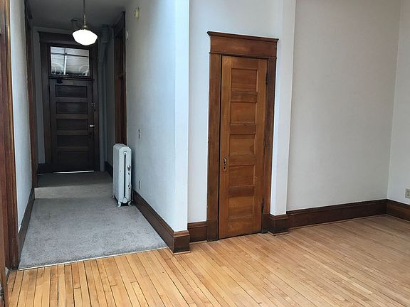 4th image of 414 Demers Ave #211