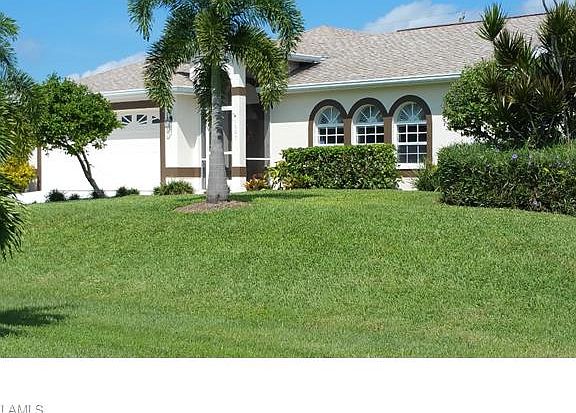 2nd image of 1005 SW 33rd St