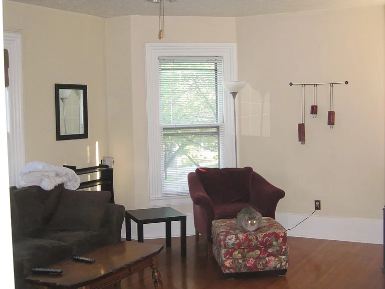 17 Goodman St S #2 — Photo 8