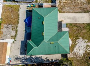 2137 44th St SW, Naples, FL 34116