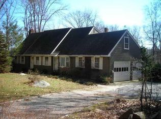 12 W Hills Rd, Ivoryton, CT 06442